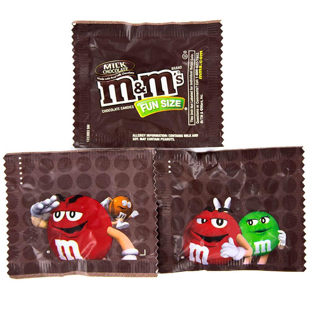  M&M's Milk Chocolate Fun Size Candy, Bulk Pack 70-ct (Pack of 2  Pounds) : Grocery & Gourmet Food