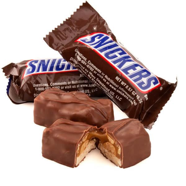 Snickers minis size milk chocolate candy bars, 18 oz bag