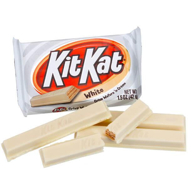 http://www.candywarehouse.com/cdn/shop/files/white-chocolate-kit-kat-candy-bars-24-piece-box-candy-warehouse-1.jpg?v=1689310954