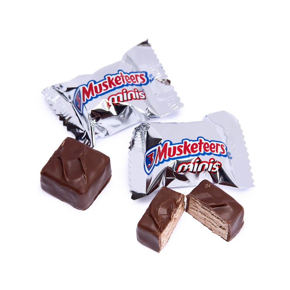 3 Musketeers Minis Candy: 8.4-Ounce Bag - Candy Warehouse