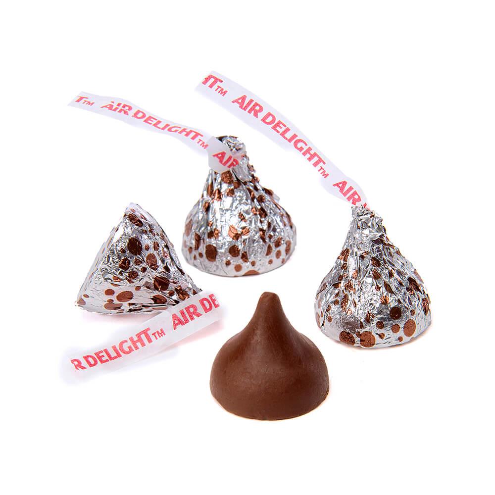 Hershey's Kisses Air Delight Milk Chocolate Candy: 70-Piece Bag - Candy Warehouse