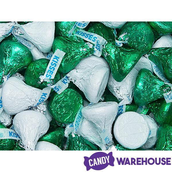 Hershey's Kisses Color Combo - Dark Green and White: 800-Piece Box - Candy Warehouse