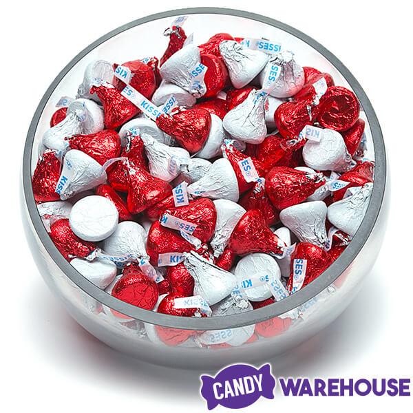 Hershey's Kisses Color Combo - Red and White: 800-Piece Box - Candy Warehouse