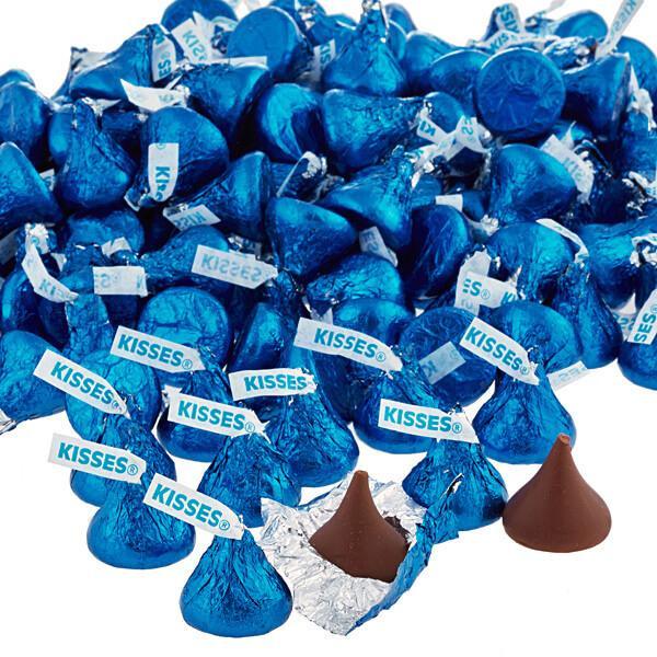 Hershey&#39;s Kisses Dark Blue Foiled Milk Chocolate Candy: 400-Piece Bag