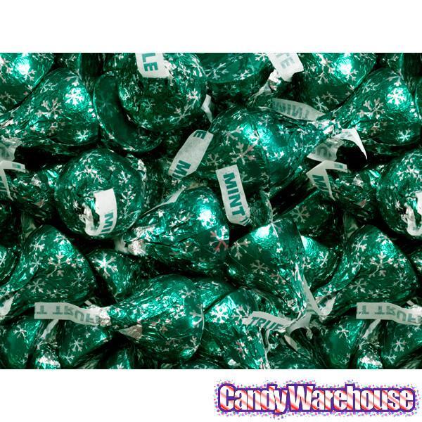 Hershey&#39;s Kisses Dark Chocolates with Mint Truffle Filling: 9-Ounce Bag - Candy Warehouse