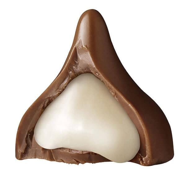 Hershey&#39;s Kisses Hot Cocoa Milk Chocolates with Marshmallow Creme: 9-Ounce Bag - Candy Warehouse