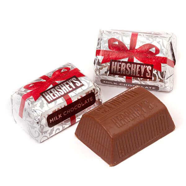 Hershey&#39;s Milk Chocolate Christmas Nuggets Candy: 10-Ounce Bag - Candy Warehouse