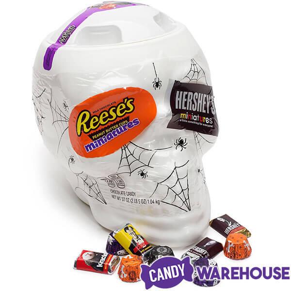 Hersheys Skull Halloween Candy Assortment: 160-Piece Bowl - Candy Warehouse