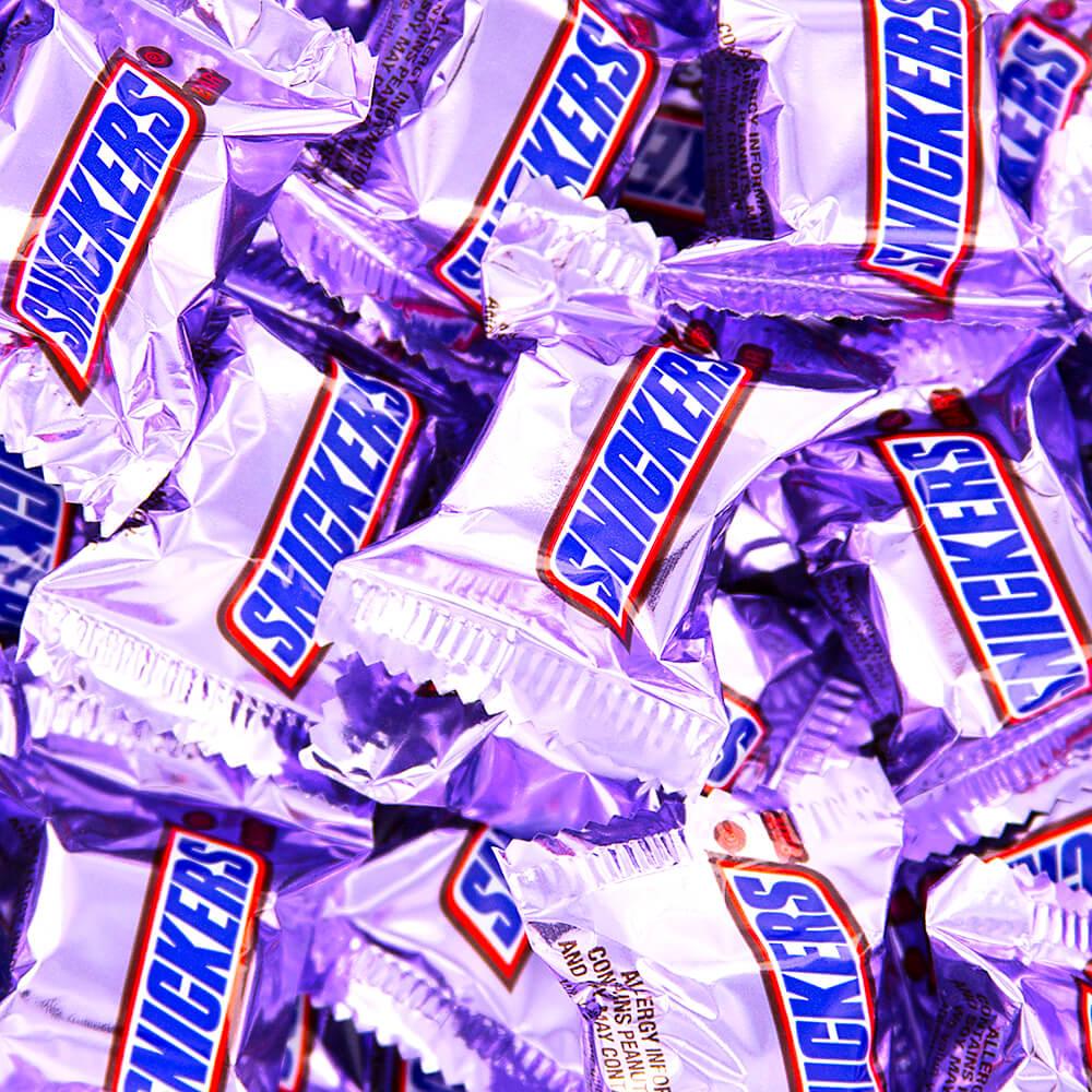 Purple Snickers Minis Candy: 10.48-Ounce Bag - Candy Warehouse