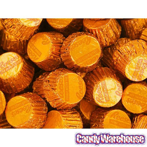 https://www.candywarehouse.com/cdn/shop/files/reese-s-peanut-butter-cups-miniatures-orange-200-piece-bag-candy-warehouse-5_900x.jpg?v=1689313680