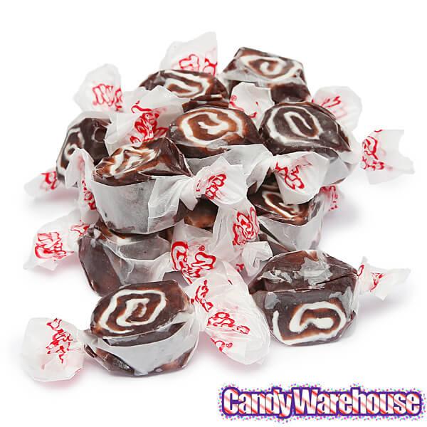 Salt Water Taffy - Black Licorice Swirl: 2.5LB Bag - Candy Warehouse