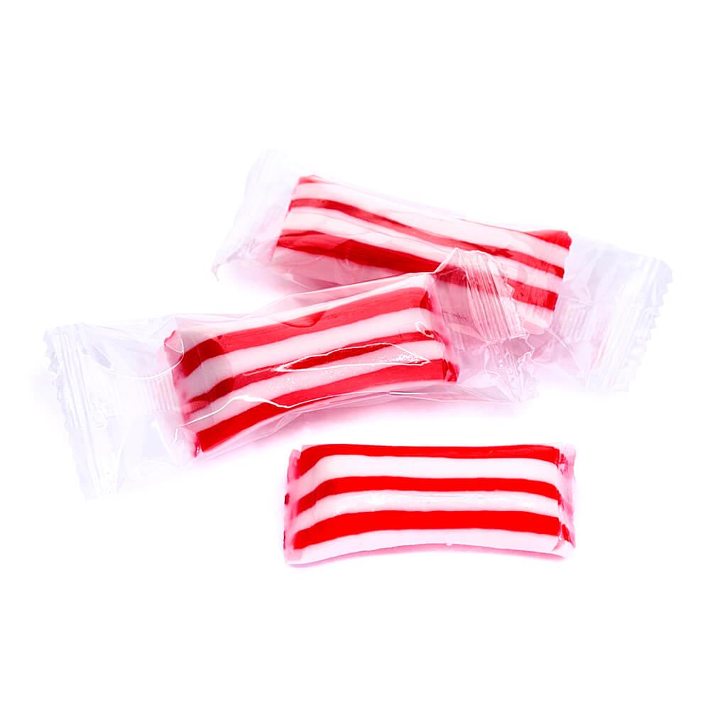 Sassy Peppermint Lumps Hard Candy: 30-Piece Jar - Candy Warehouse