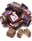 Snickers Minis Candy: 40-Ounce Bag - Candy Warehouse