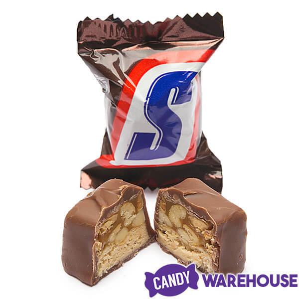 Snickers Minis Candy: 40-Ounce Bag - Candy Warehouse