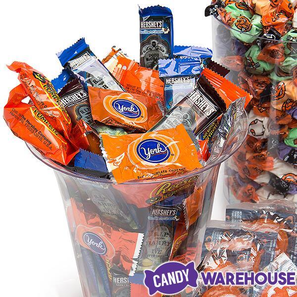 Spooky Halloween Candy Buffet Kit: 25 to 50 Guests - Candy Warehouse